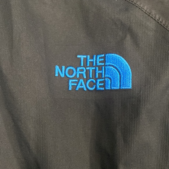 The North Face Jacket BRAND NEW - Picture 2 of 6